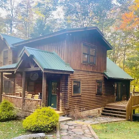 Knotty Dog Lodge- Hot Tub Fire Pit Pet Friendly